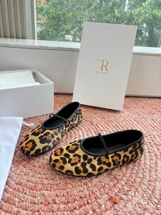 the row flat - Picture 2 of 7